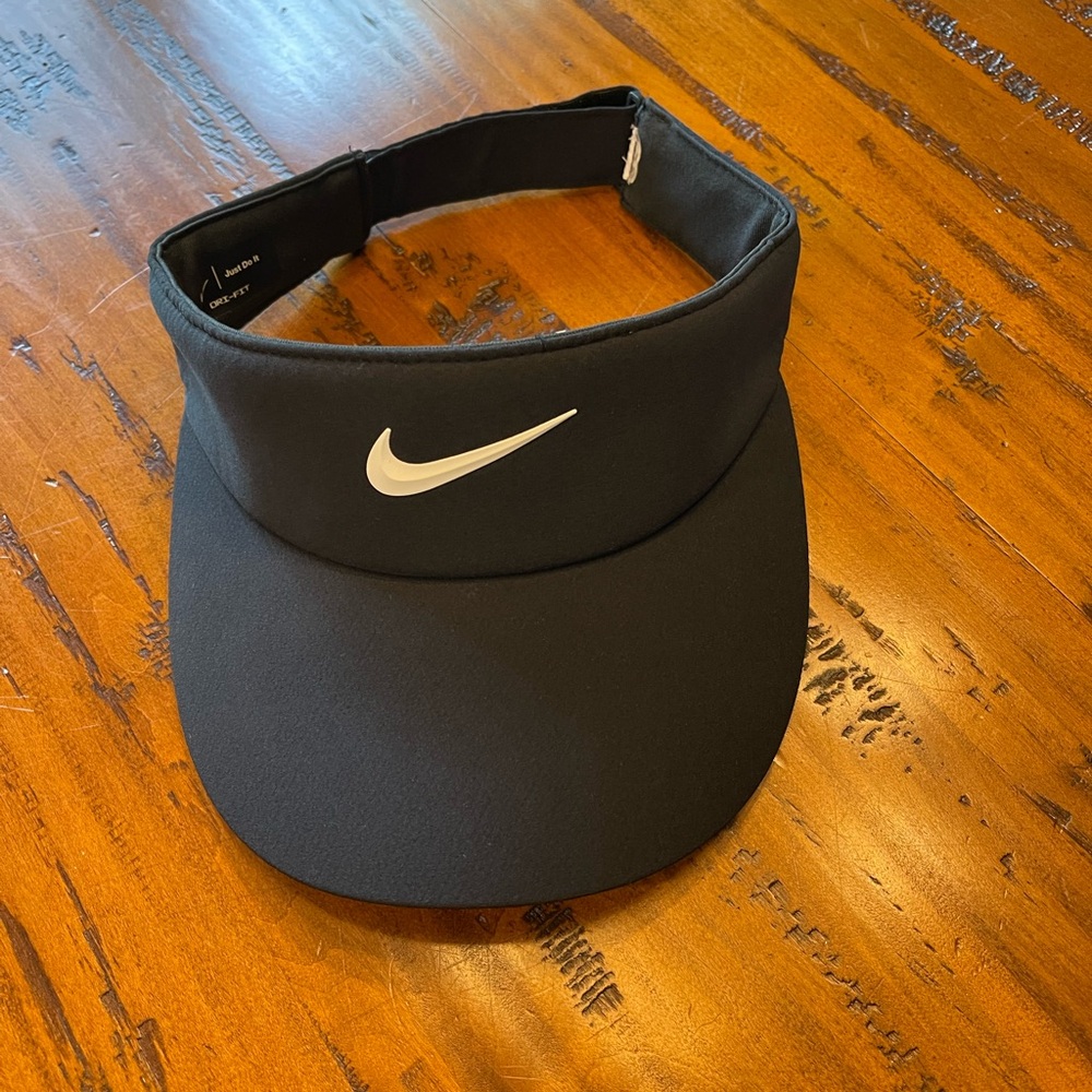 Nike Adult Dri-FIT Ace Swoosh Visor